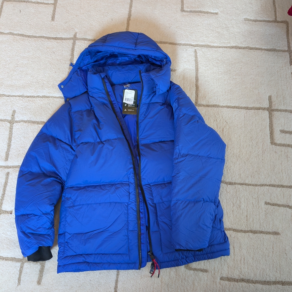 Roots Down Puffer Jacket with Hood